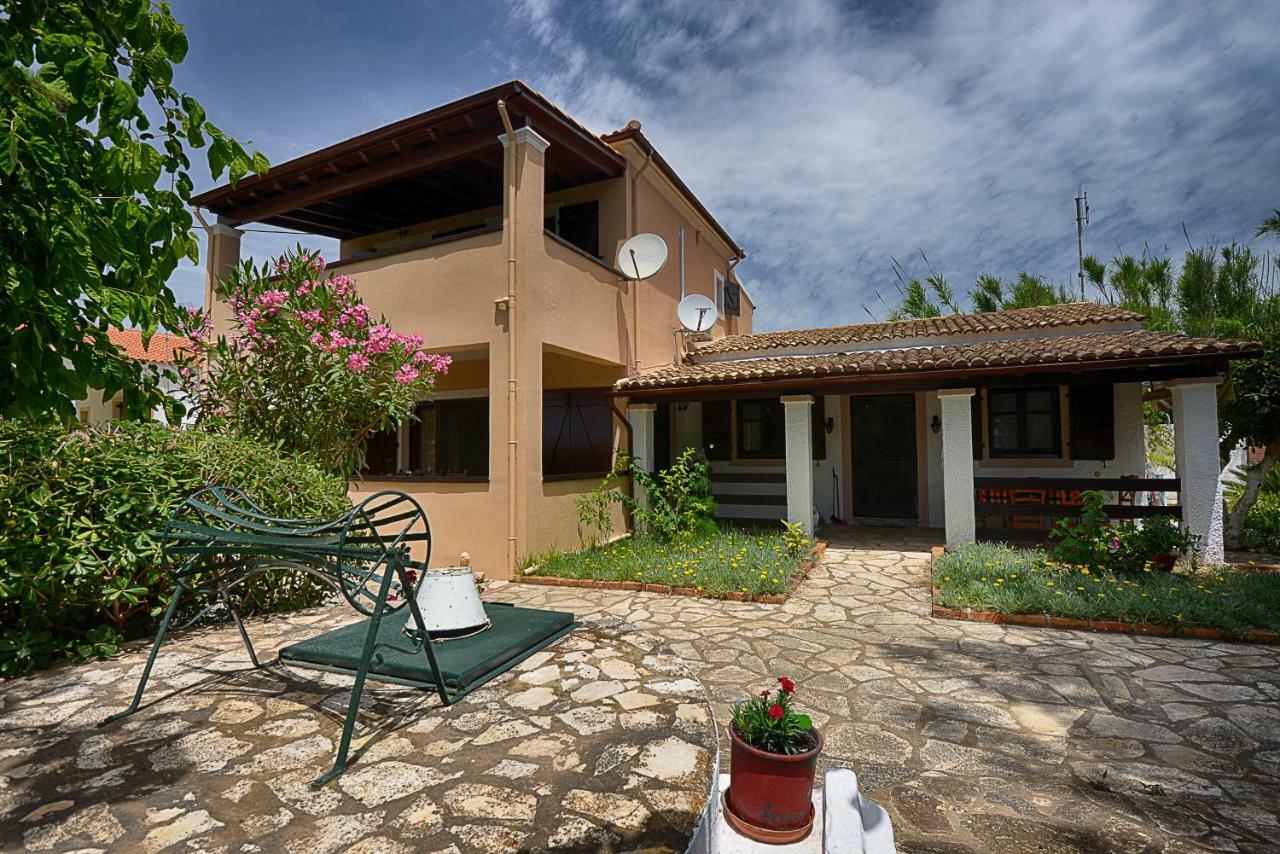 Villa Sofia Agios Georgios  Buitenkant foto