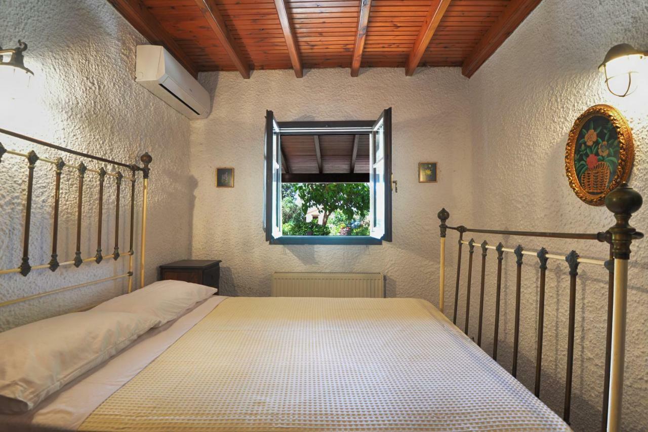 Villa Sofia Agios Georgios  Buitenkant foto